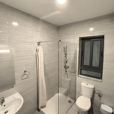 Private And Cozy Full