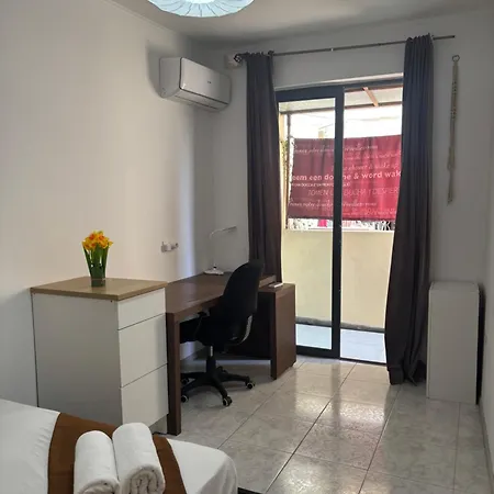 Private & Cozy Entire In Msida *