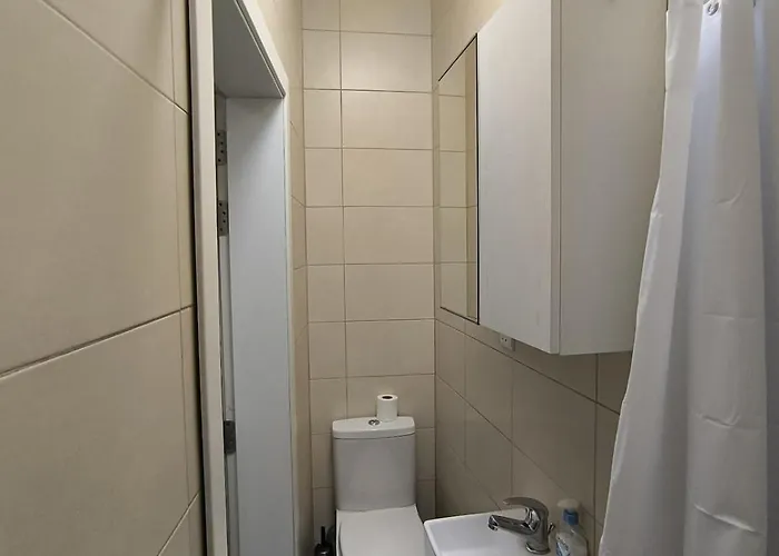 아파트 Private And Cozy Full Msierah